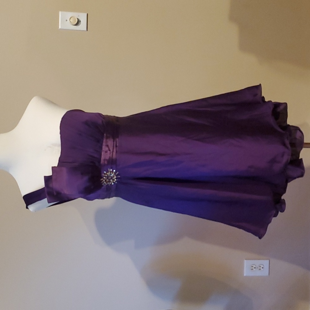 Formal Ever Pretty Purple Dress.  SIZE 16.